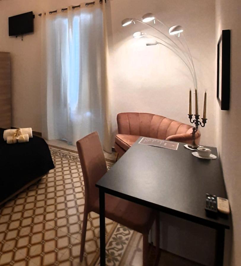 B&B Ammirata ปาแลร์โม ภายนอก รูปภาพ